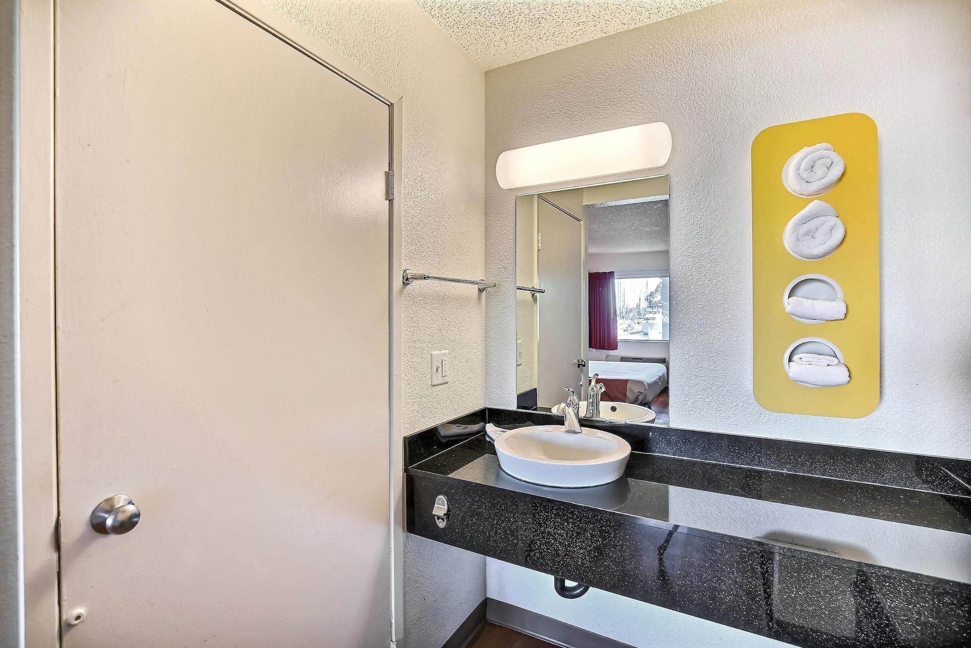 Motel 6-Oakland, Ca - Embarcadero Eksteriør bilde