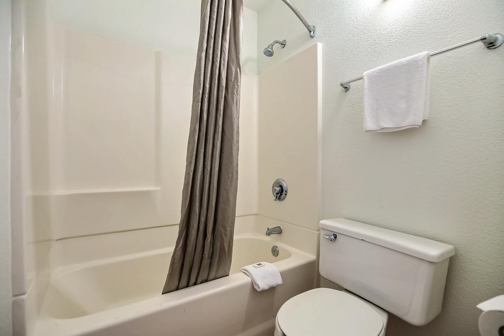 Motel 6-Oakland, Ca - Embarcadero Eksteriør bilde